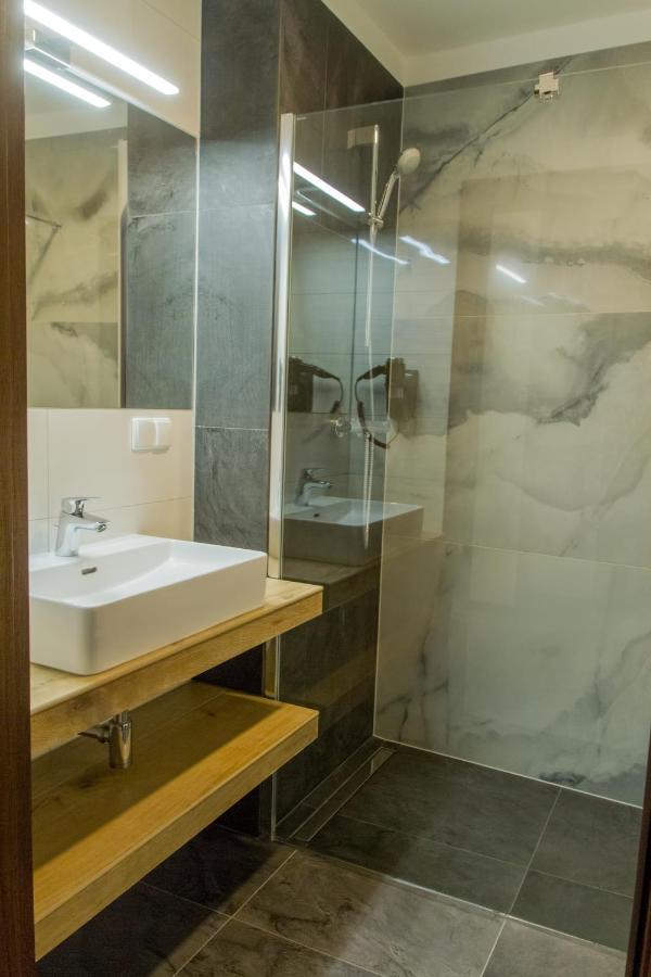 Brassel Aparthotel Wrocław Zewnętrze zdjęcie